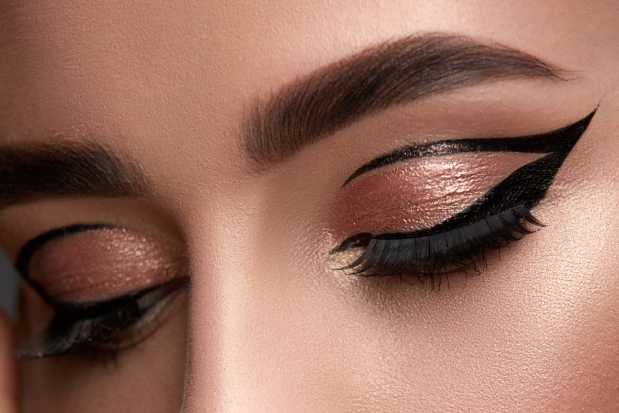 10 Best Drugstore Eyeliners That Won’t Smudge or Break the Bank